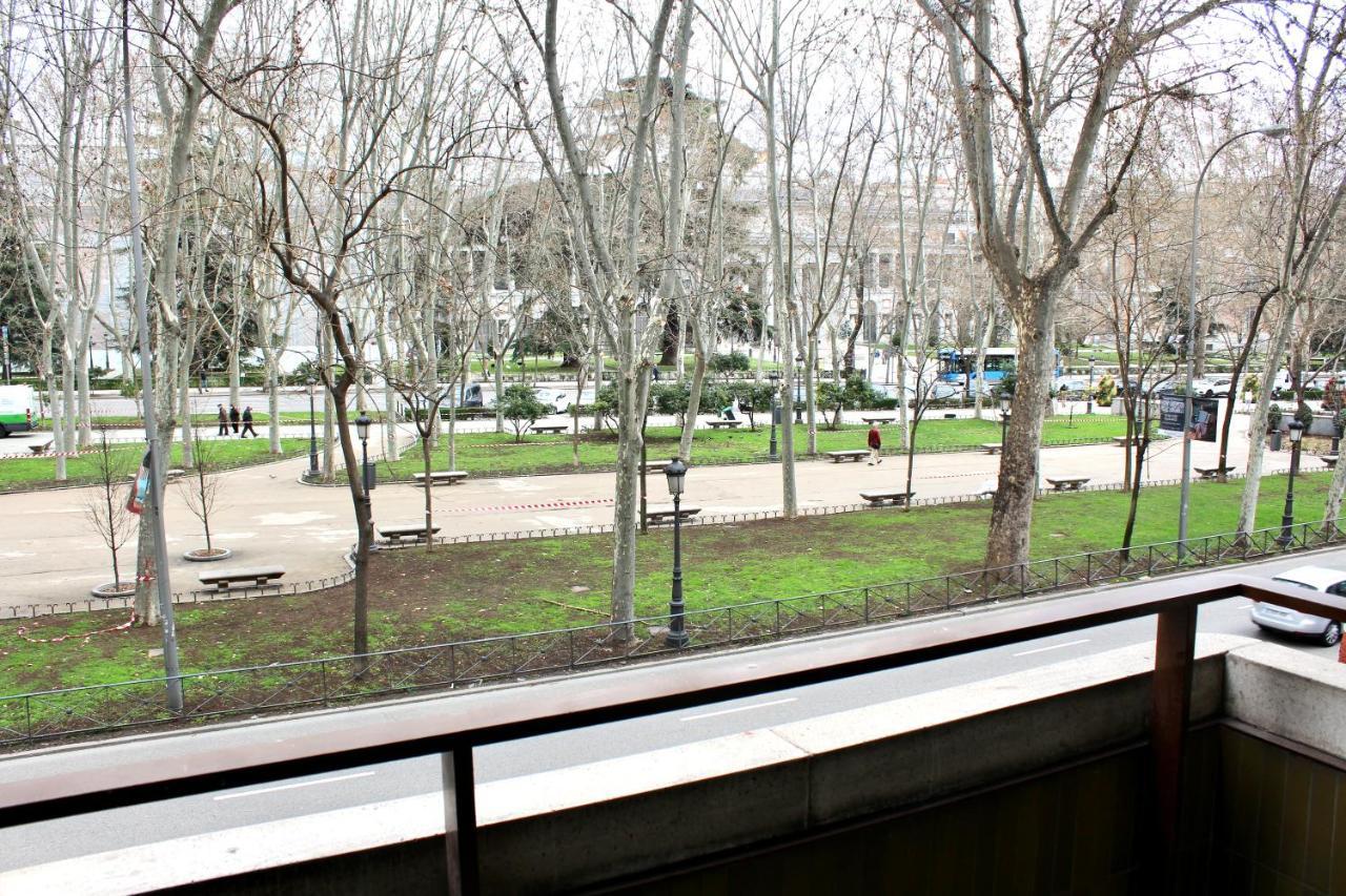 Апартаменты Lujoso Apto Paseo Del Prado Мадрид Экстерьер фото